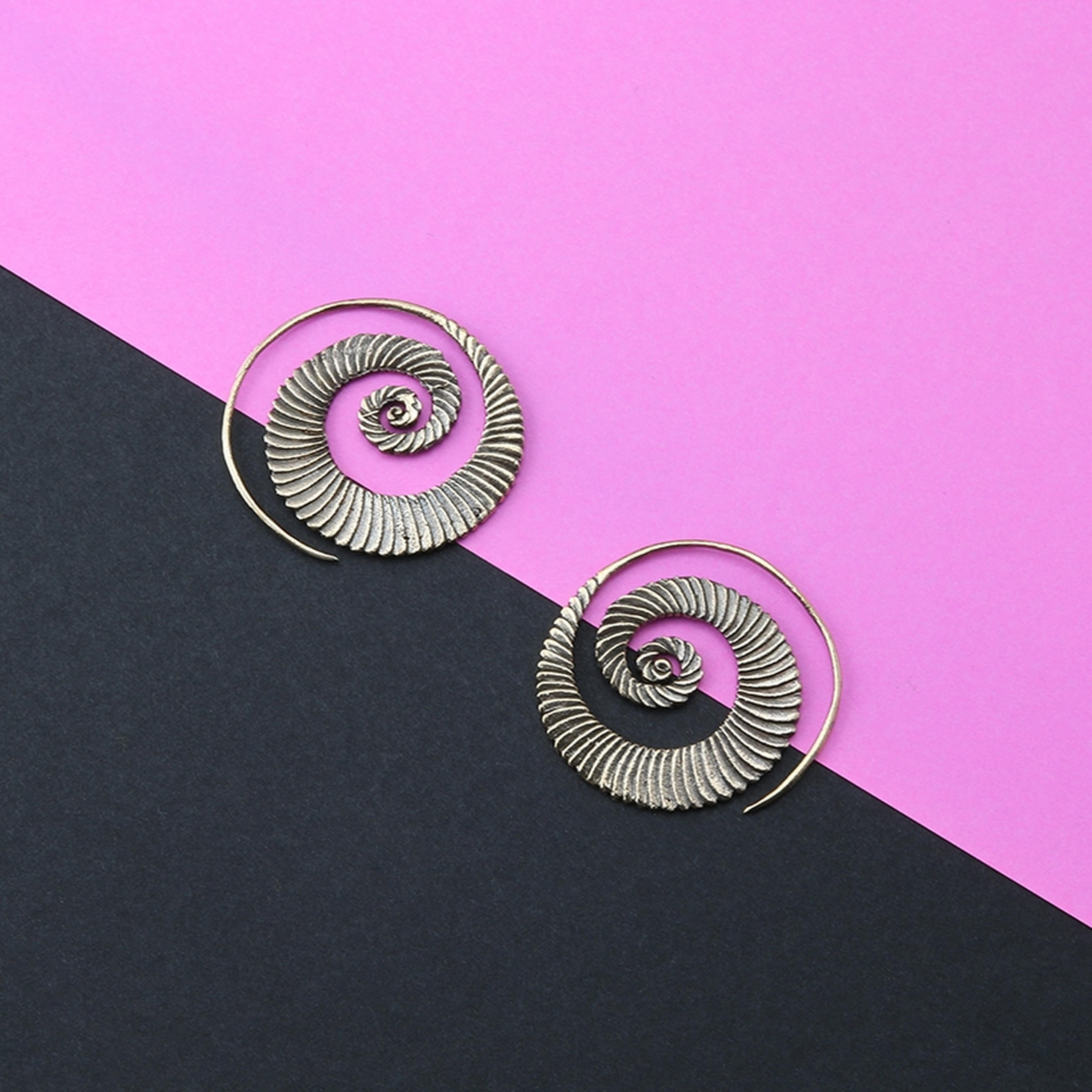 18G Border Brass Spirals