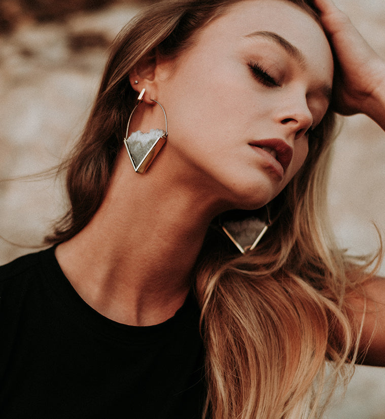 Parabola Titanium & Amethyst Earrings