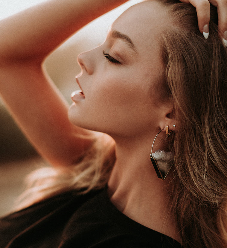 Parabola Titanium & Amethyst Earrings