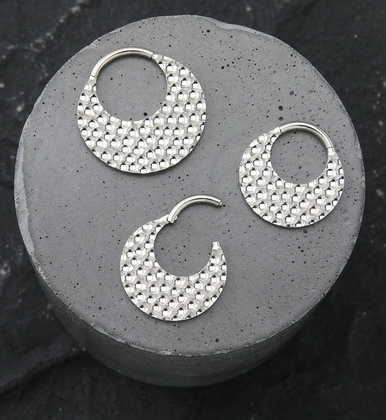 Retro Hammered Hoop Titanium Hinged Segment Ring