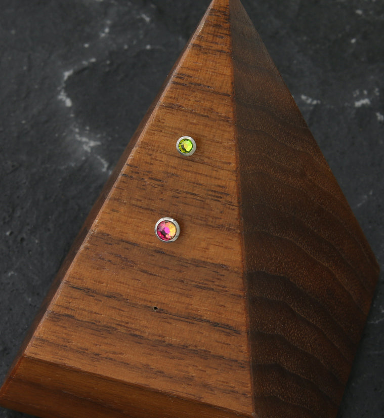 Flat Bezel Black Aurora CZ Threadless Titanium Top