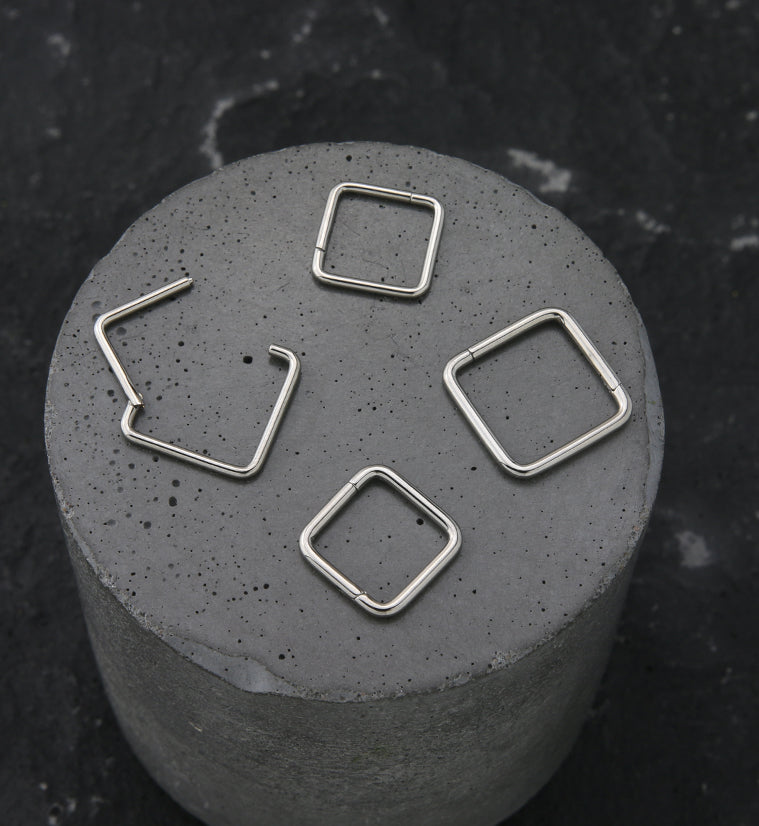 Square Titanium Hinged Segment Ring