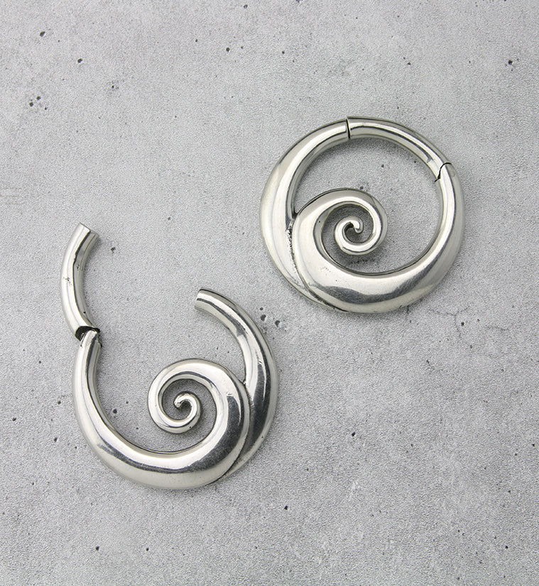 Swirl White Brass Hinged Ear Weights