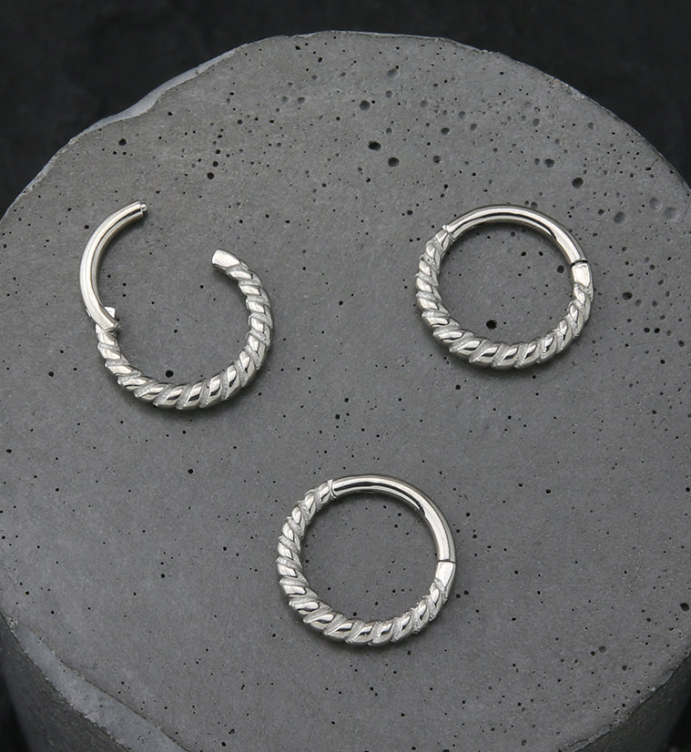 Twine Hinged Segment Ring